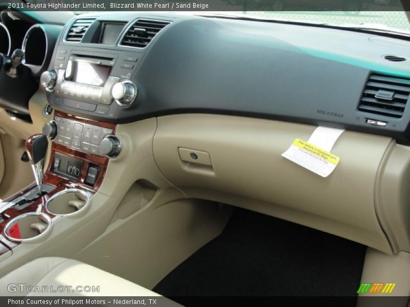 Blizzard White Pearl / Sand Beige 2011 Toyota Highlander Limited