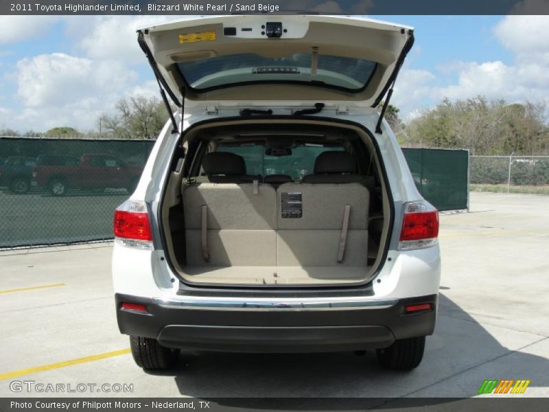 Blizzard White Pearl / Sand Beige 2011 Toyota Highlander Limited
