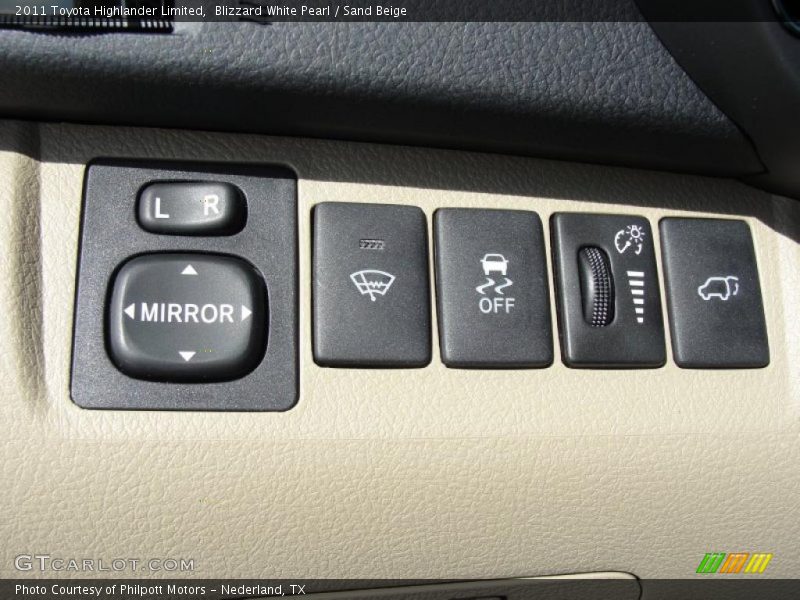Blizzard White Pearl / Sand Beige 2011 Toyota Highlander Limited