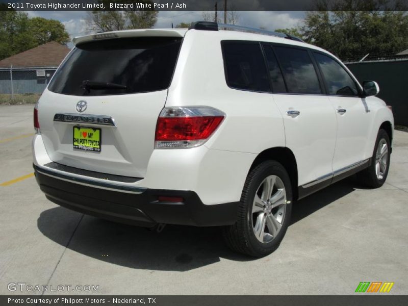 Blizzard White Pearl / Ash 2011 Toyota Highlander Limited