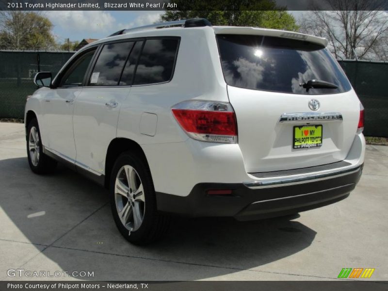 Blizzard White Pearl / Ash 2011 Toyota Highlander Limited