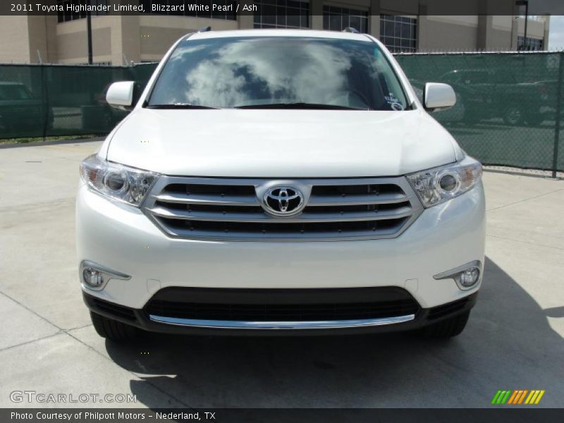 Blizzard White Pearl / Ash 2011 Toyota Highlander Limited