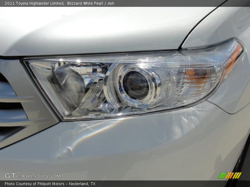 Blizzard White Pearl / Ash 2011 Toyota Highlander Limited