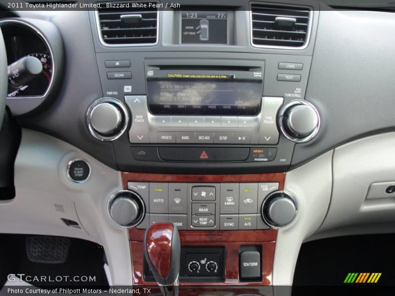 Blizzard White Pearl / Ash 2011 Toyota Highlander Limited