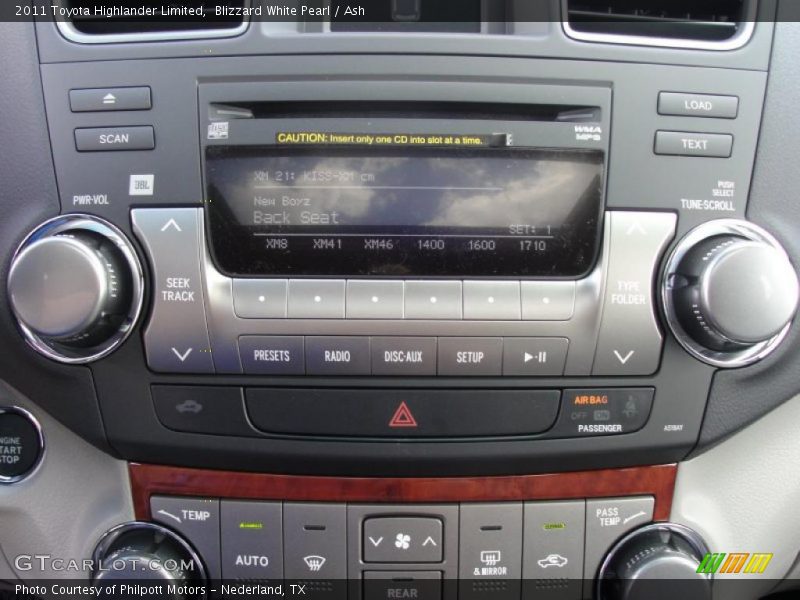 Blizzard White Pearl / Ash 2011 Toyota Highlander Limited