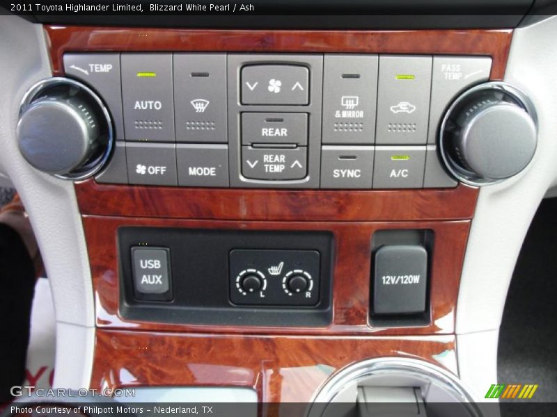 Blizzard White Pearl / Ash 2011 Toyota Highlander Limited