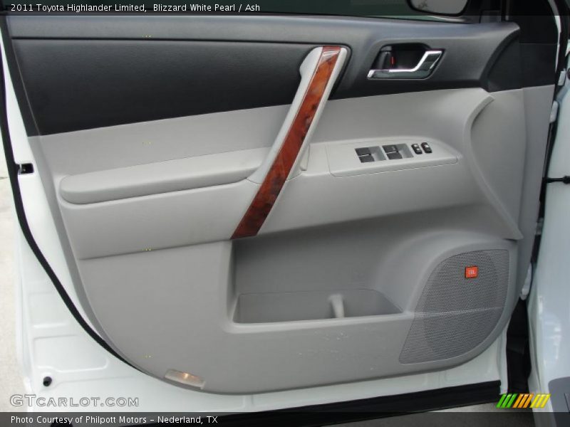 Blizzard White Pearl / Ash 2011 Toyota Highlander Limited