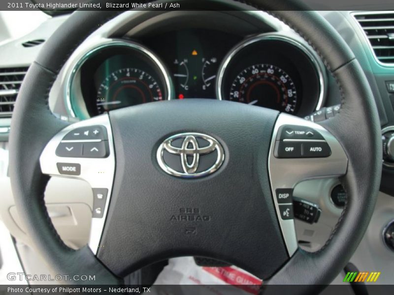 Blizzard White Pearl / Ash 2011 Toyota Highlander Limited