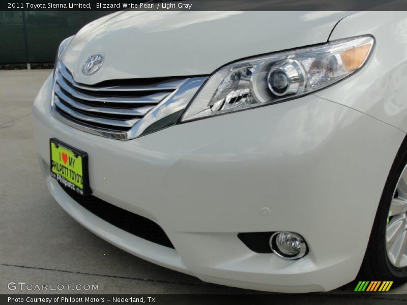  2011 Sienna Limited Blizzard White Pearl