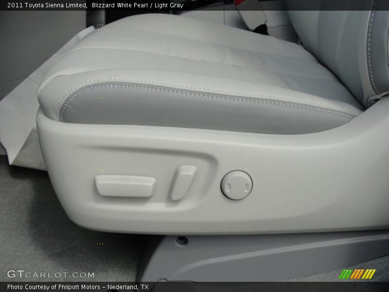 Blizzard White Pearl / Light Gray 2011 Toyota Sienna Limited