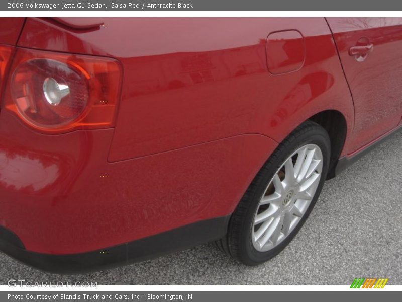 Salsa Red / Anthracite Black 2006 Volkswagen Jetta GLI Sedan