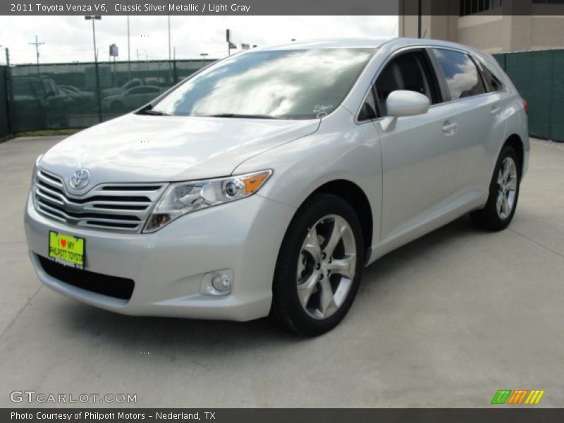 Classic Silver Metallic / Light Gray 2011 Toyota Venza V6