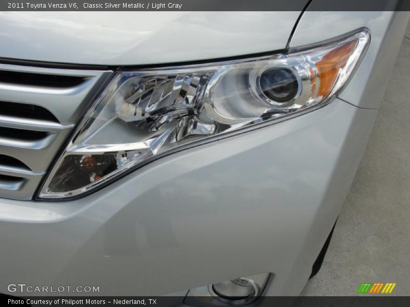 Classic Silver Metallic / Light Gray 2011 Toyota Venza V6