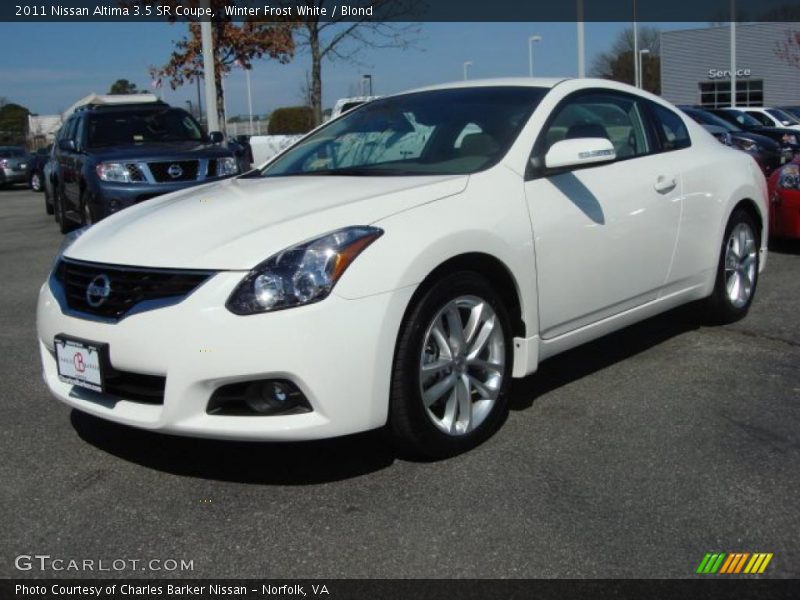 Front 3/4 View of 2011 Altima 3.5 SR Coupe