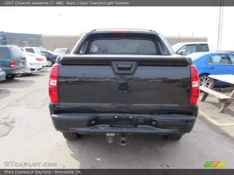 Black / Dark Titanium/Light Titanium 2007 Chevrolet Avalanche LT 4WD