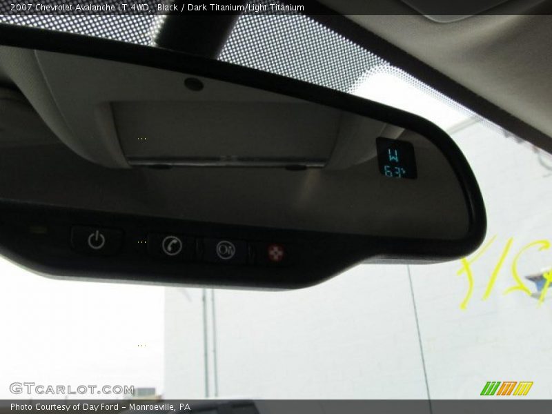 Black / Dark Titanium/Light Titanium 2007 Chevrolet Avalanche LT 4WD