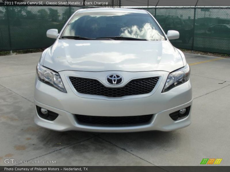 Classic Silver Metallic / Dark Charcoal 2011 Toyota Camry SE