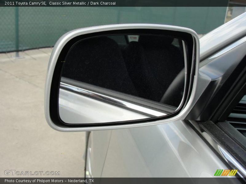 Classic Silver Metallic / Dark Charcoal 2011 Toyota Camry SE