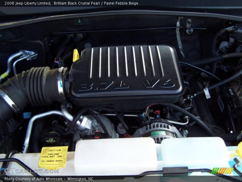 Brilliant Black Crystal Pearl / Pastel Pebble Beige 2008 Jeep Liberty Limited