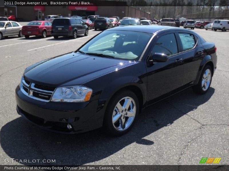 Blackberry Pearl / Black 2011 Dodge Avenger Lux