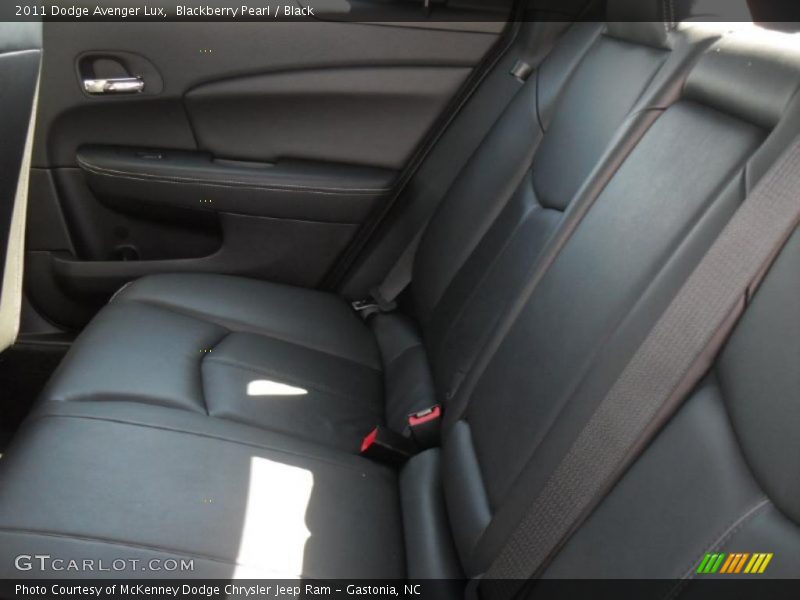  2011 Avenger Lux Black Interior