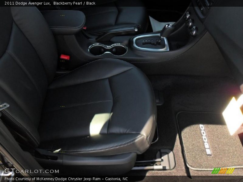 Blackberry Pearl / Black 2011 Dodge Avenger Lux
