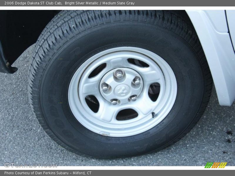  2006 Dakota ST Club Cab Wheel