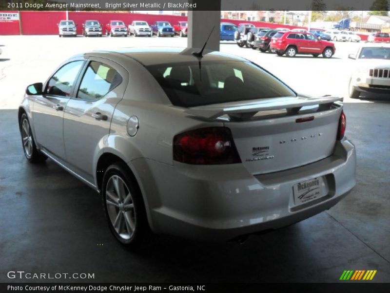 Bright Silver Metallic / Black/Red 2011 Dodge Avenger Mainstreet