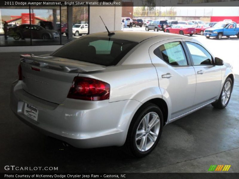 Bright Silver Metallic / Black/Red 2011 Dodge Avenger Mainstreet
