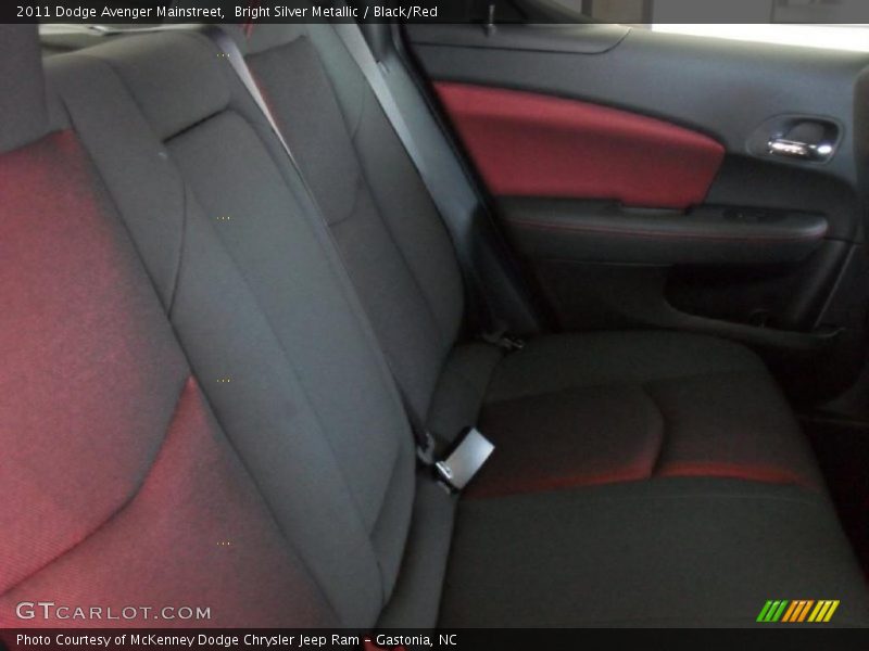 Bright Silver Metallic / Black/Red 2011 Dodge Avenger Mainstreet