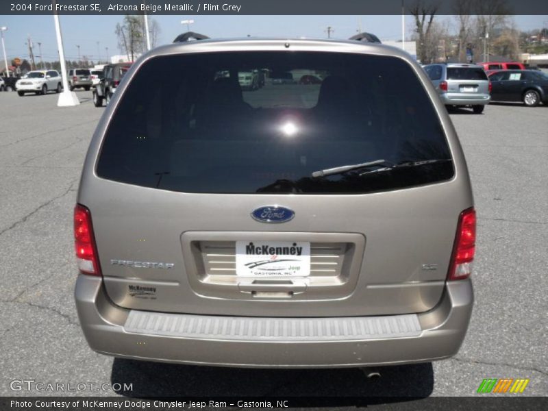 Arizona Beige Metallic / Flint Grey 2004 Ford Freestar SE