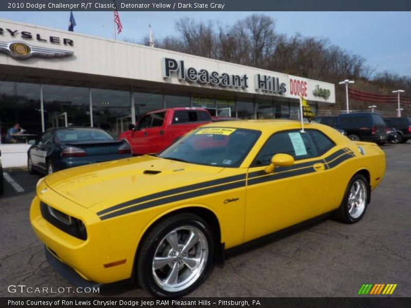 Detonator Yellow / Dark Slate Gray 2010 Dodge Challenger R/T Classic