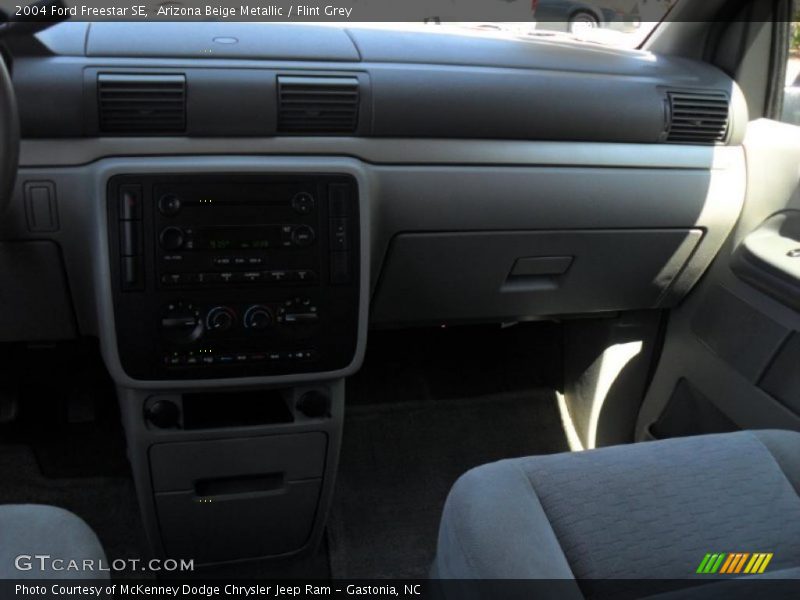 Arizona Beige Metallic / Flint Grey 2004 Ford Freestar SE