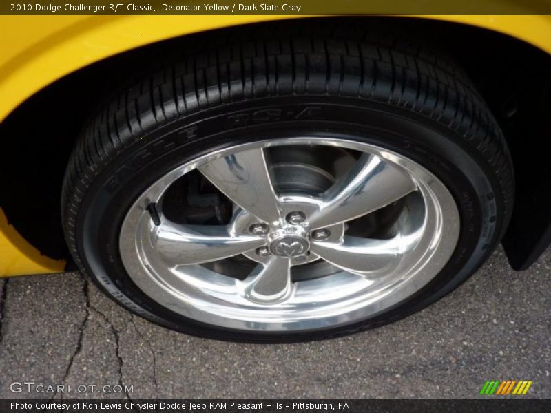 Detonator Yellow / Dark Slate Gray 2010 Dodge Challenger R/T Classic