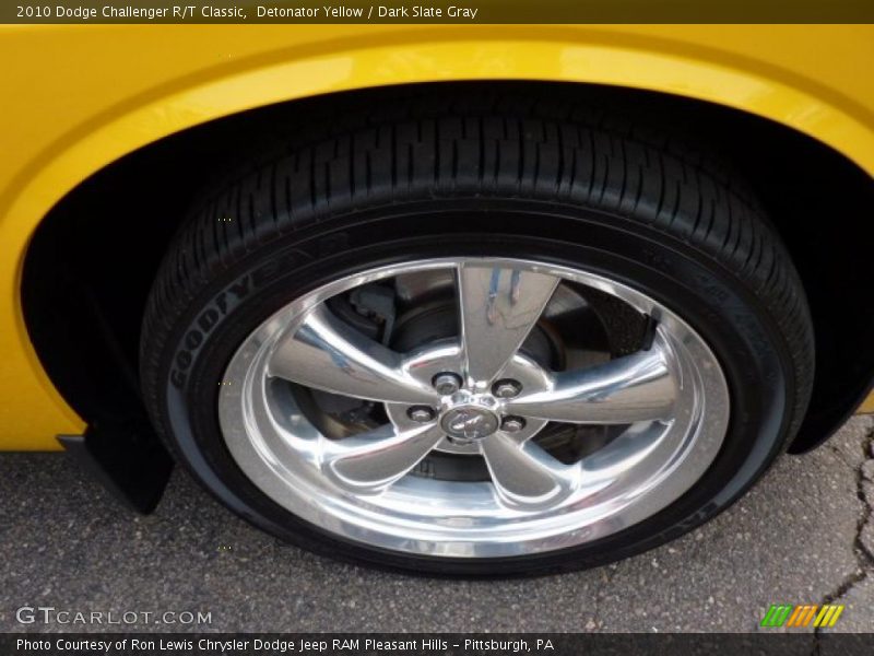 Detonator Yellow / Dark Slate Gray 2010 Dodge Challenger R/T Classic