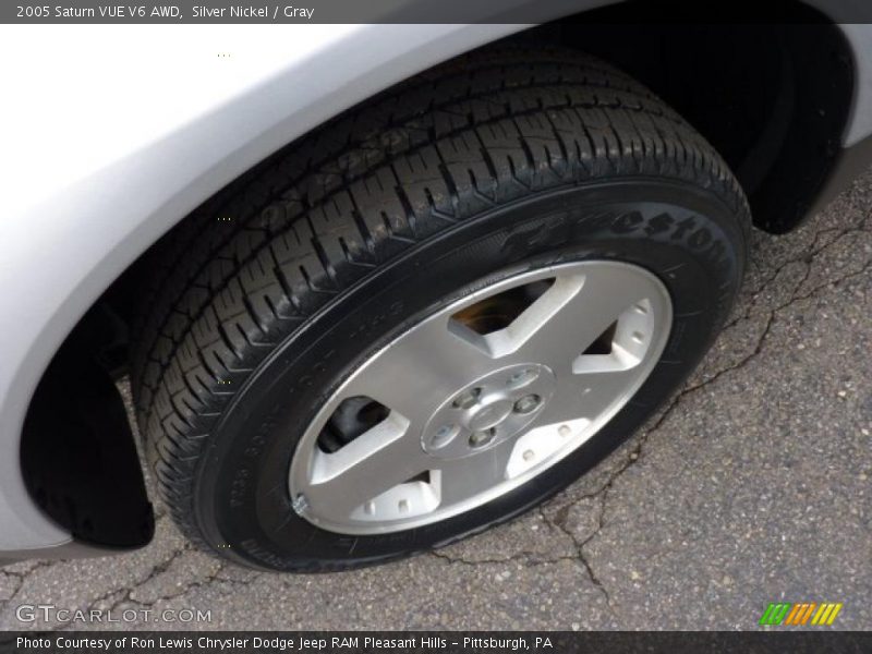 Silver Nickel / Gray 2005 Saturn VUE V6 AWD