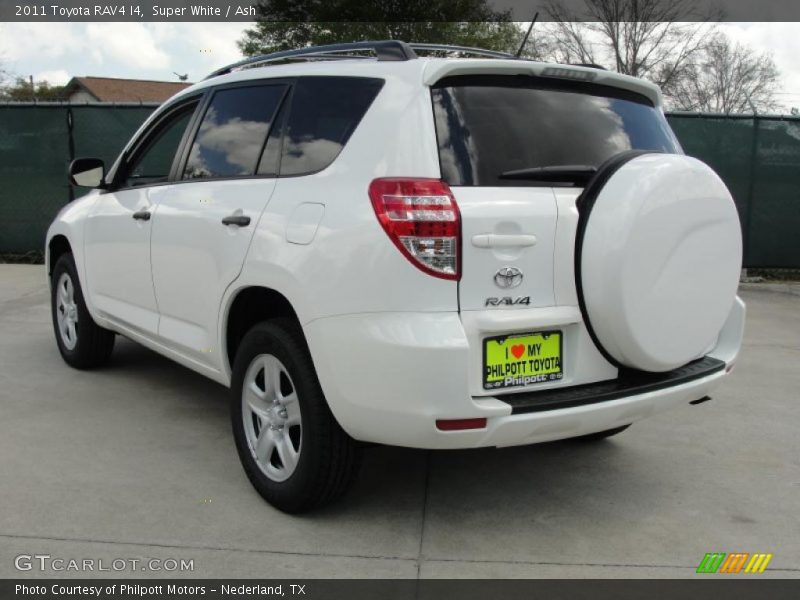 Super White / Ash 2011 Toyota RAV4 I4