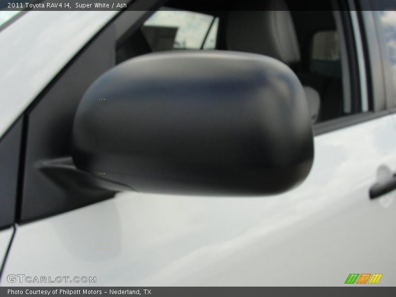 Super White / Ash 2011 Toyota RAV4 I4