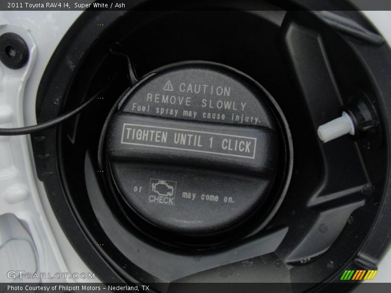 Super White / Ash 2011 Toyota RAV4 I4