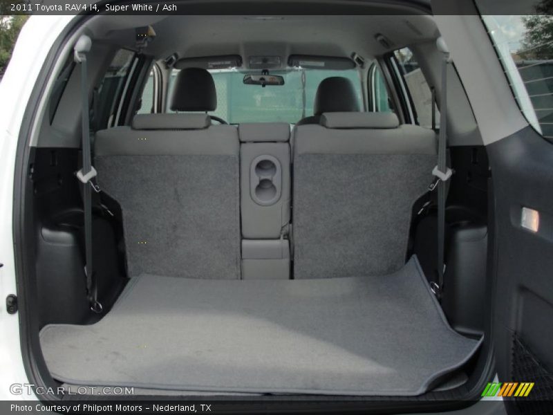 Super White / Ash 2011 Toyota RAV4 I4