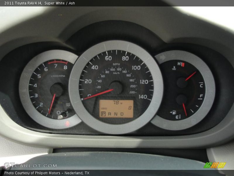 Super White / Ash 2011 Toyota RAV4 I4