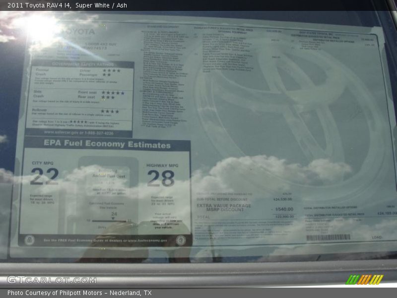 Super White / Ash 2011 Toyota RAV4 I4