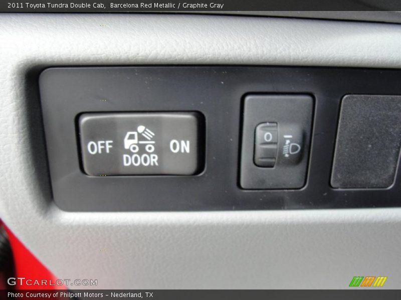 Barcelona Red Metallic / Graphite Gray 2011 Toyota Tundra Double Cab