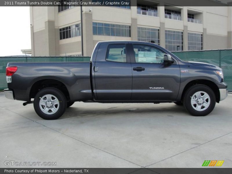 Magnetic Gray Metallic / Graphite Gray 2011 Toyota Tundra Double Cab