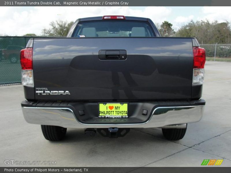 Magnetic Gray Metallic / Graphite Gray 2011 Toyota Tundra Double Cab