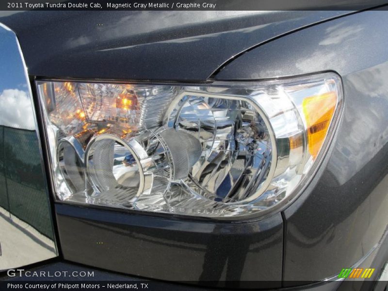 Magnetic Gray Metallic / Graphite Gray 2011 Toyota Tundra Double Cab