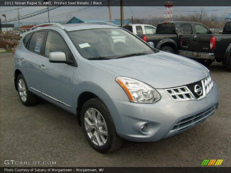 Front 3/4 View of 2011 Rogue SL AWD