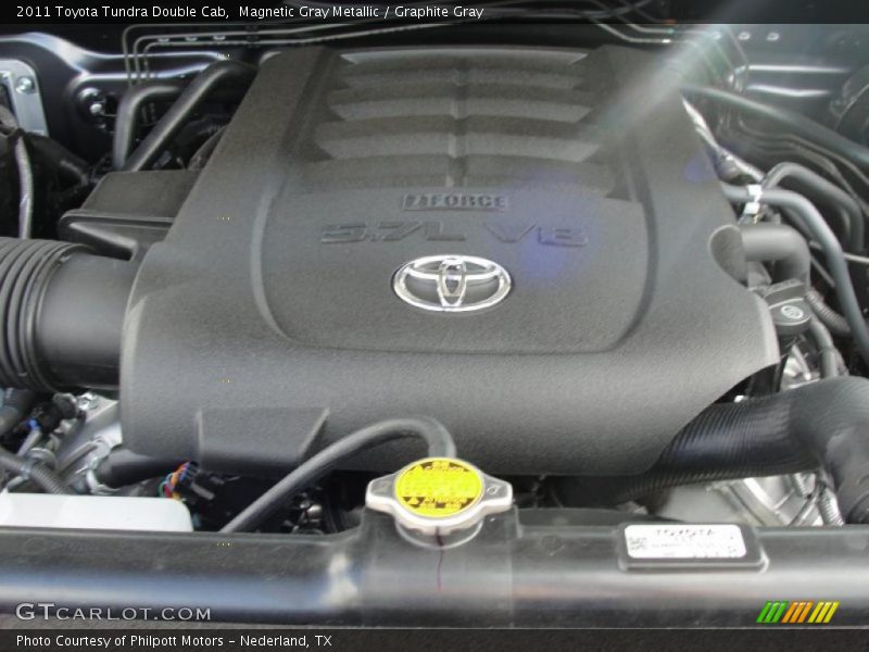 Magnetic Gray Metallic / Graphite Gray 2011 Toyota Tundra Double Cab