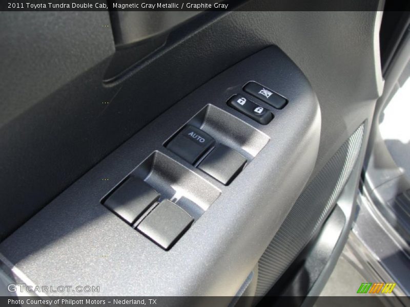 Magnetic Gray Metallic / Graphite Gray 2011 Toyota Tundra Double Cab