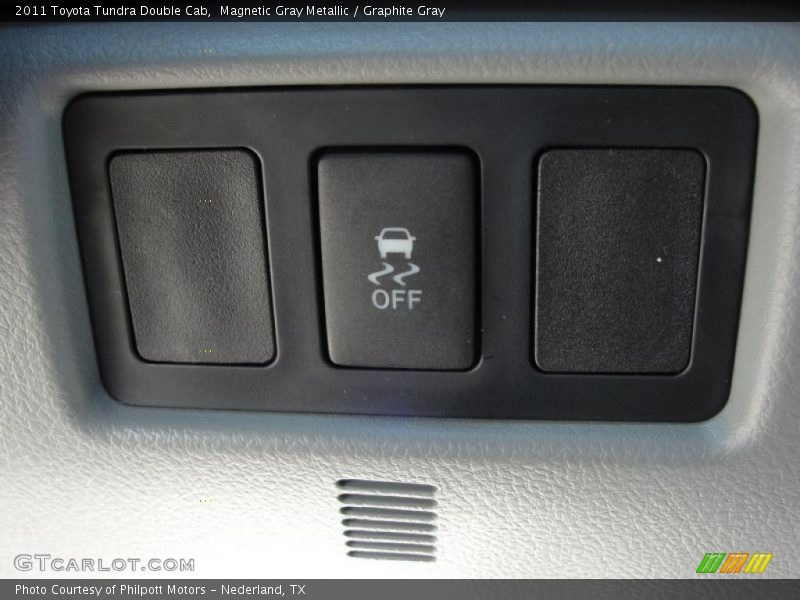 Magnetic Gray Metallic / Graphite Gray 2011 Toyota Tundra Double Cab
